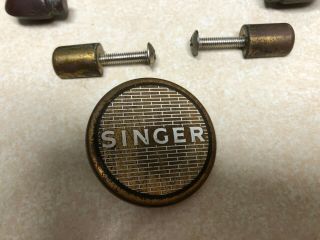Vtg Singer Sewing Machine Model 404 Carry Case Handle Bakelite ? & Emblem Badge 2