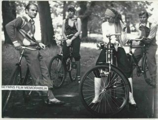 Cabaret On Bikes Liza Minnelli 9x7 Photo Vintage
