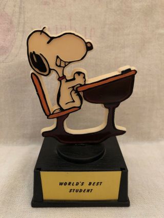 Vintage 1958 Aviva Peanuts Snoopy World’s Best Student Trophy Award 5”
