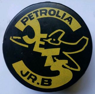 Petrolia Jets Jr.  B Vintage Viceroy Mfg Rare Hockey Puck Canada