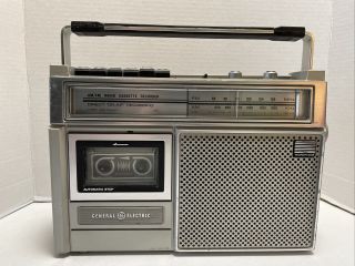 Vintage Ge General Electric 3 - 5213b Am Fm Radio Cassette Player Parts/repair