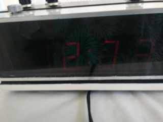 Vintage Panasonic FM/AM Clock Radio model RC - 6700 2