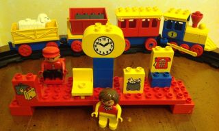 Vintage Lego 2701 Duplo Express Train Station Set 1988 Minifigs