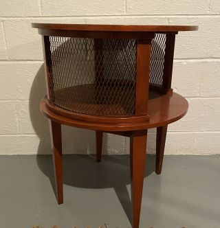 Vintage 1970’s End Side Table Retro 23” Round Tiered Red Metal Mesh Furniture 3