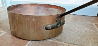 Very Large Heavy Antique Copper Sauce Pot Pan Casserole French? Long Iron Handle