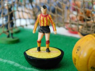 Vintage 1970s Subbuteo - Classic Heavyweight Spare - Partick Thistle - 61 - Hw