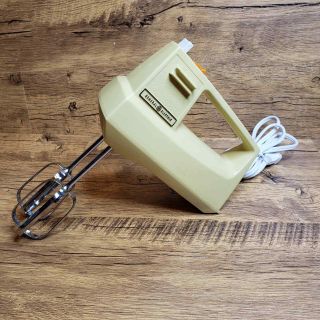 Vintage Harvest Gold,  Ge General Electric 3 - Speed Hand Mixer D1m24,  Great
