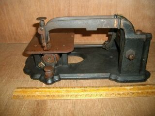 V636 Antique Cast Iron Base Sewing Machine Parts Or Restore