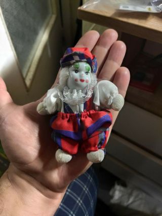Vintage Clown Doll Plays It ' s A Small World Moves.  Porcelain clown. 2