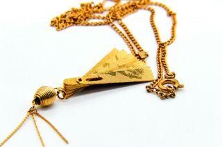 Vintage Gold Tone Asian Fan Crane and Dragon Pendant Chain Necklace 3