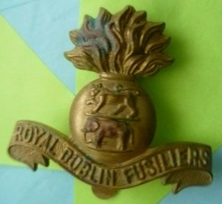 Ww1 Royal Dublin Fusiliers Cap Badge All Brass Slider Antique