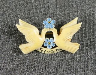 Vintage Hand Carved Love Birds Brooch Pin Doves & Forget Me Not Flowers
