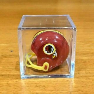 Nfc East Washington Redskins Vtg Nfl Mini Gumball Football Helmet & Display Box