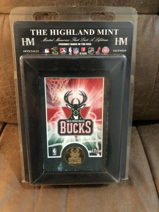 Milwaukee Bucks Fan 5 X 7 Wood Frame And Minted Bronze Coin Collectible