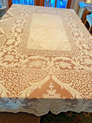Vintage White Quaker Lace Tablecloth 64” X 88” Sku 065 - 003