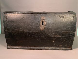 LG Antique 18thC COLONIAL Wood HORSE & BUGGY Style CARRIAGE CHEST Old LOCK BOX 2