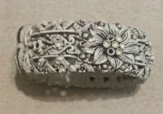Vtg Clapper Bracelet Hinged Early Molded Plastic Gray & White Floral Design