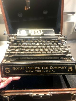 Vintage Antique Royal Model No.  5 Standard Flatbed Typewriter 1917
