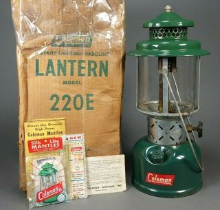 Vintage Coleman 220e Double Mantle Camp Lantern March 1956