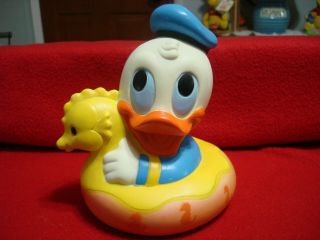Vintage 1985 Disney Donald Duck On Seahorse Float 6.  5 " Rubber Squeeky Bath Toy