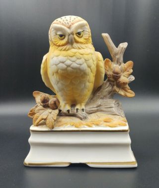 VTG Towle Fine Porcelain Wind - Up Music Box Musical Owl Figurine Made in Japan 2