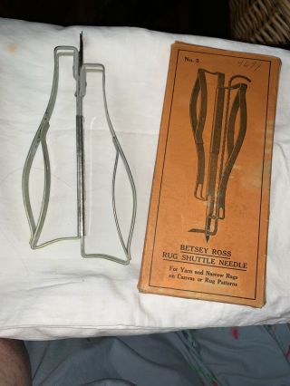 Vintage Rug Hooking Shuttle Needle Tool Betsey Ross No.  5 W/box