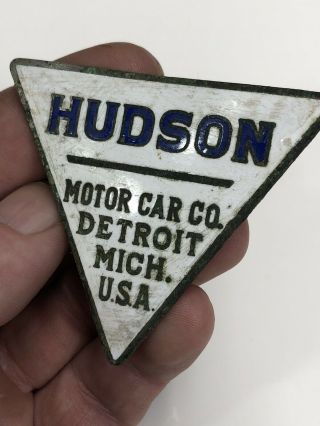 Antique Hudson Motor Car Co.  Detroit Mich.  Usa Enamled Car Badge (f2)