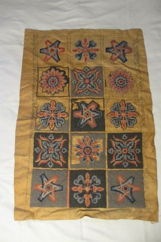 1952 Vintage Partially Completed Design Pearl Mcgown Hook Rug 588