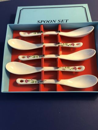 Vtg Set Of 5 Ceramic Soup Spoons With Floral Design On Handle