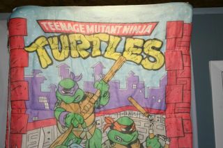 Vintage 1988 Teenage Mutant Ninja Turtles Kids Sleeping Bag.  30 x 57in. 2