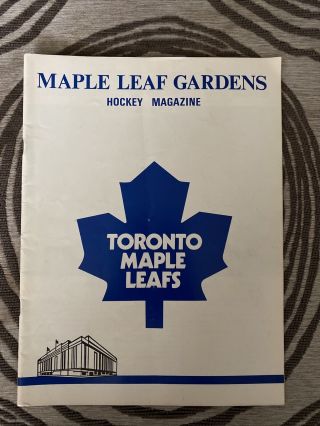 Vintage 1971 Toronto Maple Leafs Vs.  Buffalo Sabres Game Program - 10/20/71 Nhl