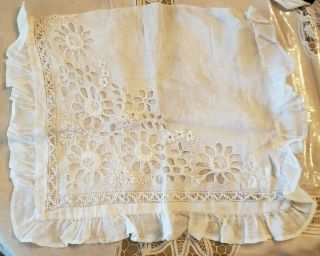 Vintage Throw Pillow Cover From Vintage Linen - Cut Work - Lace 17 X 14