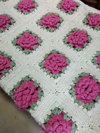 Vintage Crochet 3 - D Roses Flowers Afghan Blanket 51”x72”handmade Pink Green Esta