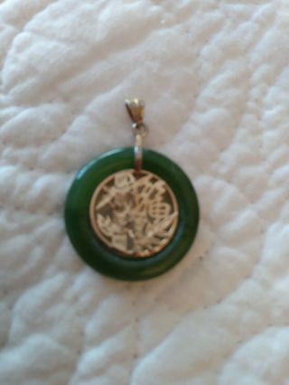 Stunning Vintage Antique Asian Themed Jade And 14k Yellow Gold Pendant