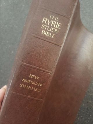 Vintage Ryrie Study Bible