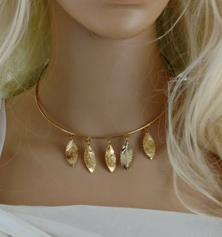Vintage 1970s Collar Fringe Necklace Gold Tone Small Leaf Charm 15 "