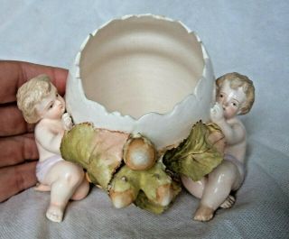 Fine Antique German Sitzendorf Meissen Style Porcelain Cherub & Egg Spill Vase