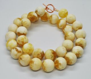 73.  46g 33bead Antique Formed White Boney Baltic Amber Butterscotch Bead Necklace