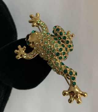Vintage Signed Monet Green Rhinestone Gold Tone Leaping Tree Frog Brooch Pin 35