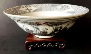 Old Rare Chinese Fine Porcelain Bowl Court Scene,  Shou " Mark Bats,  Imari Border