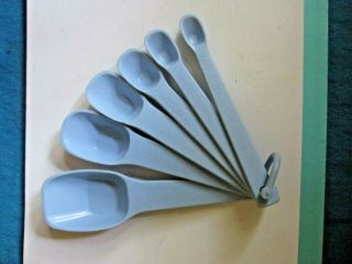 Vintage 1/8 Tsp - Blue Rubbermaid Measuring Plastic Spoons 6 Piece Set 2231 - 2236
