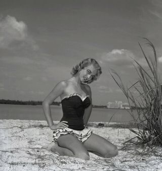 Bunny Yeager 1954 Pin - Up Camera Negative Photograph Bikini Model Janette Stanley