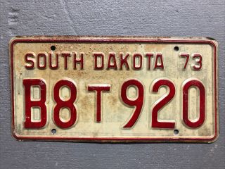 Vintage 1973 South Dakota License Plate White/red Truck B8t920.