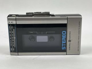 Vintage Ge General Electric 3 - 5273b Cassette Player Am/fm Radio Walkman