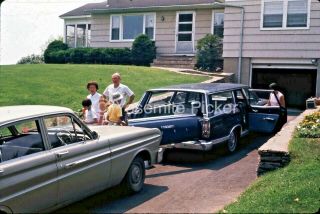 Vintage Slide Sl90 ☆ 1970 Driveway Family Cars Station Wagon Car 211a