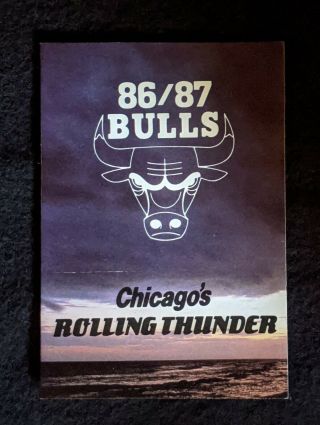 1986 - 87 Chicago Bulls Basketball Schedule - Michael Jordan