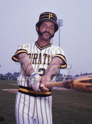 Topps Negative 1977 Pittsburgh Pirates Bobby Tolan