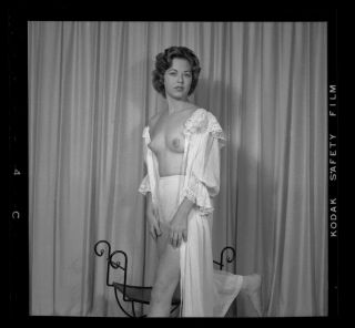 Vintage Bunny Yeager Pin - up Camera Negative 1950s Shy Attractive Topless Model 2