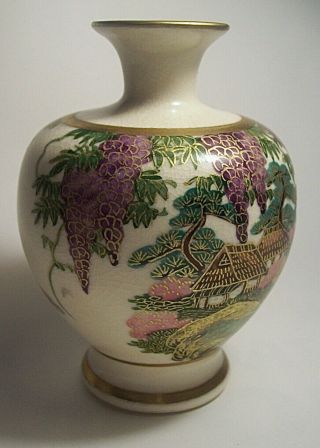 Vint.  Miniature Satsuma Japanese Pottery Wisteria Vase With Hand Painted.  Scene