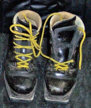 Vintage Asolo Sport Snowpine Ski Boots Made In Italy 7 1/2